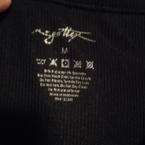 Tank Tops - Picture 2 of 4